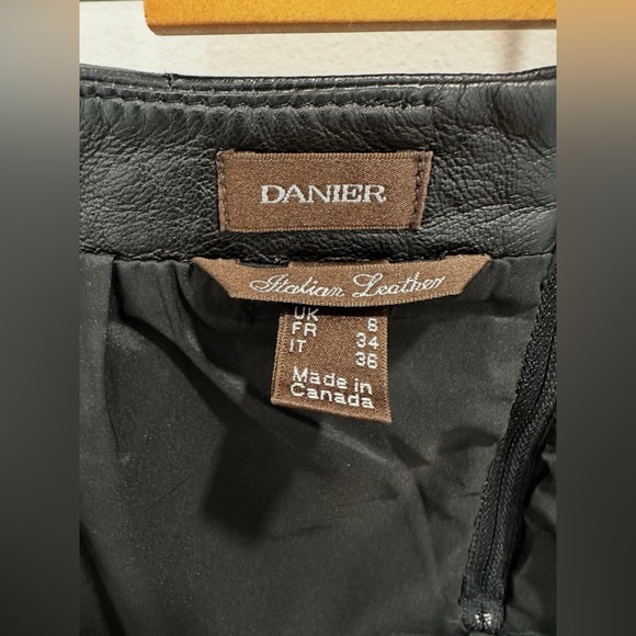 Danier Leather Pencil Skirt - Picture 15 of 16